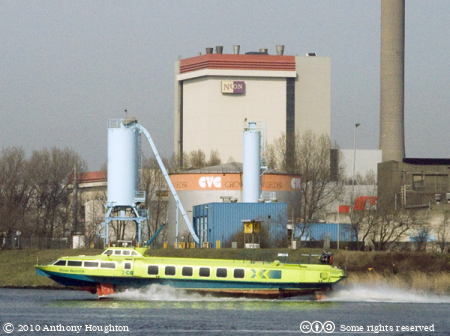Fast Flying Ferry,IJmuiden,Hydrofoil,Veer Velsen Zuid,Noordzeekanaal,North Sea Canal
