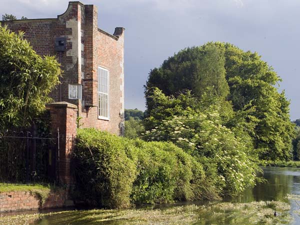 Summer House,River Avon,Salisbury