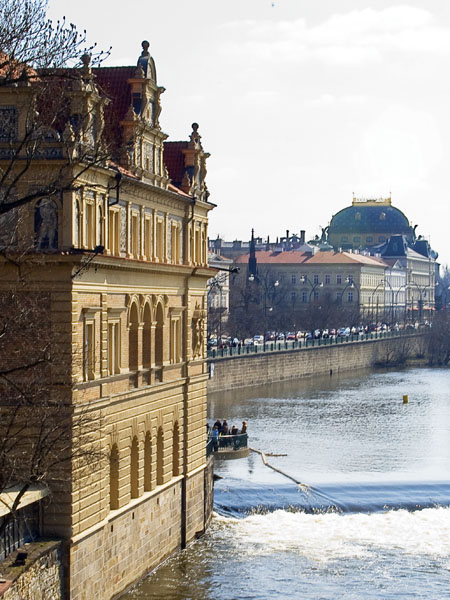 Charles Bridge,Vltava,Smetanovo Nábřeží­,Smetanovo nabrezi,Smetana Embankment,Prague,Praha