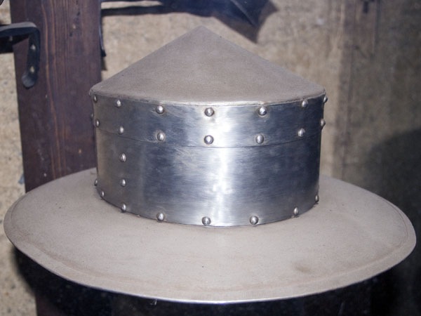 Tin Hat,Hradčany,Hracany,Pražský Hrad,Prazsky Hrad,Prague Castle,Praha