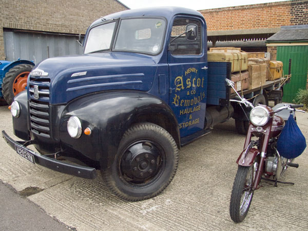 Lorry,Truck,Bike,Motorbike