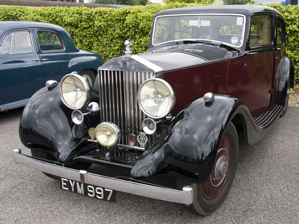 Rolls Royce,EYM997,Car,Automobile