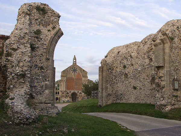 Binham Priory,Gateway,Church
