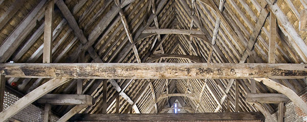 Waxham Barn,Ship Mast Beam