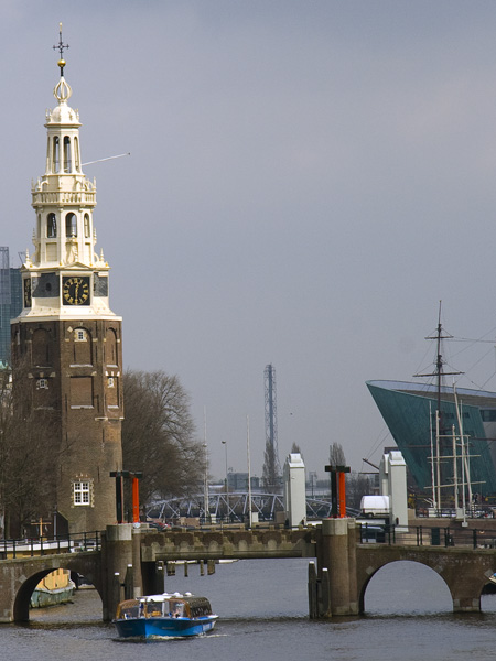 Montelbaanstoren,NEMO,Canal,Amsterdam