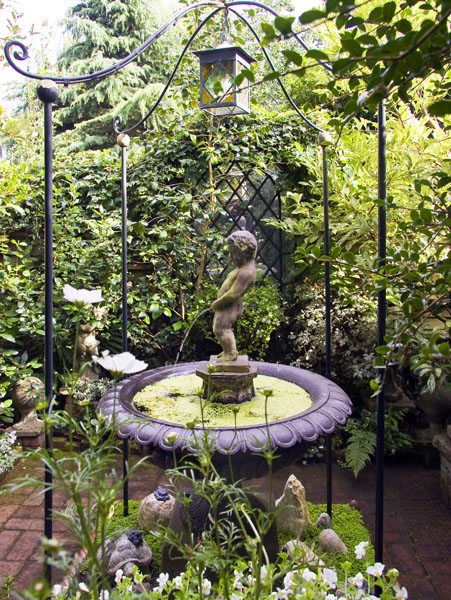 Mannekin Pis,Serles House,Statue,Secret Garden,Wimborne