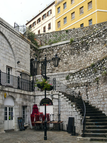 Casemates Square,Landport