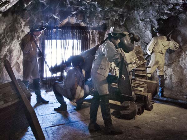 Gunners,Cannon,Great Siege Tunnels