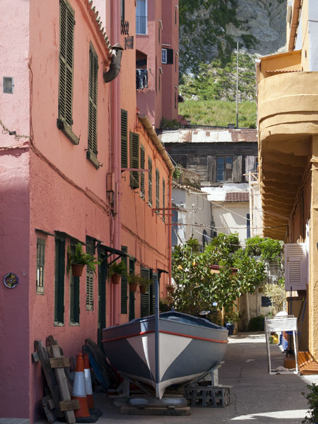 Catalan Bay,Caleta,Buildings