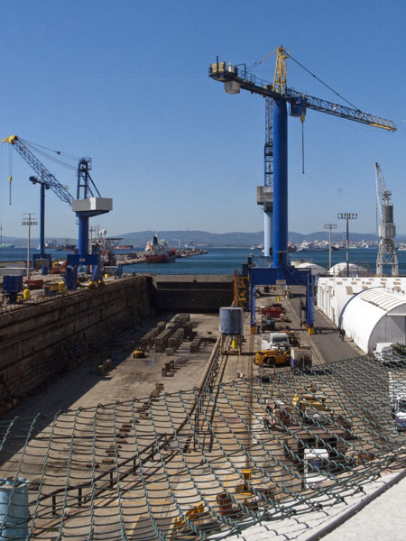 Dry Dock,Graving Dock,Queen Alexandria,No 2 Dock,Cranes,Gibdock