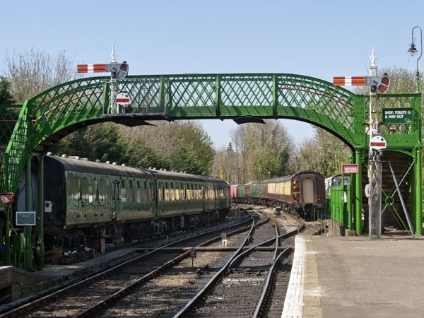 Footbridge,Alresford Station,Mid-Hants Railway,Watercress Line,Heritage,Station