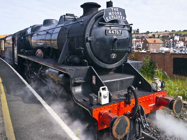 44767 George Stephenson,Whitby Station,NYMR,North Yorkshire Moors Railway,Train,Steam Engine,Locomotive