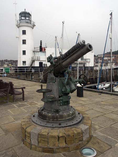 Vickers 13 Pounder Gun,Scarborough