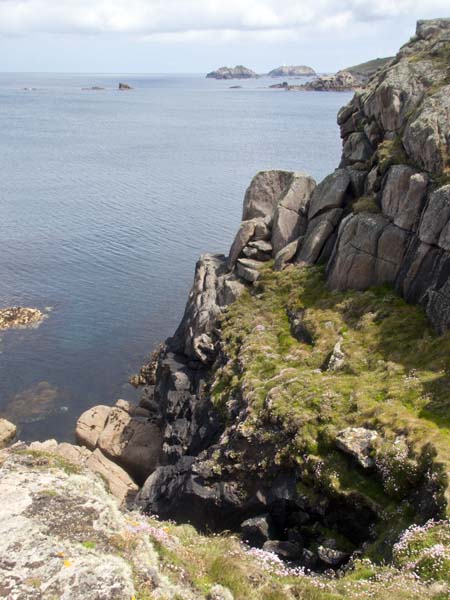 Badplace Hill,Bryher,Cliffs