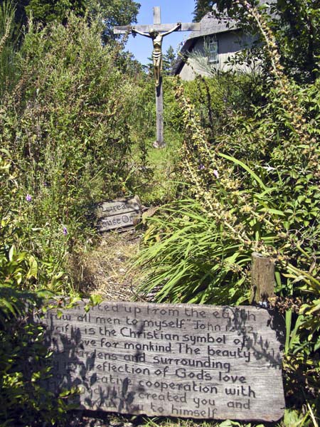 Crucifix,Furzey Gardens