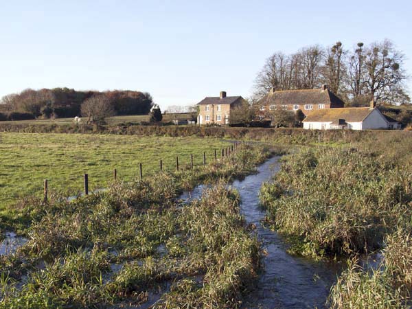 Monkton Up Wimborne,River Allen,Houses