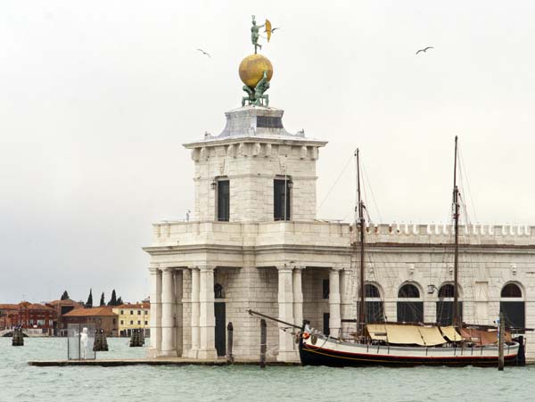 Dogana di Mare,Punta della Dogana,Venice,Venezia,Dorsoduro,Buildings