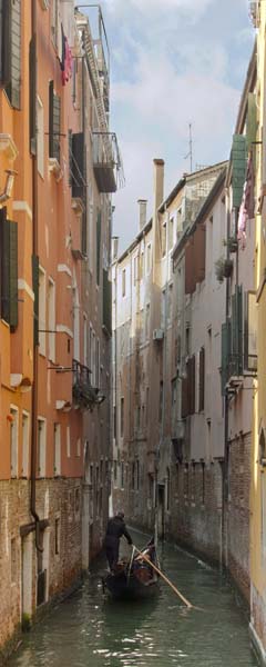 Rio San Giovanni Grisostomo,Cannaregio,Venice,Venezia,Gondola,Boat,Buildings,Canal