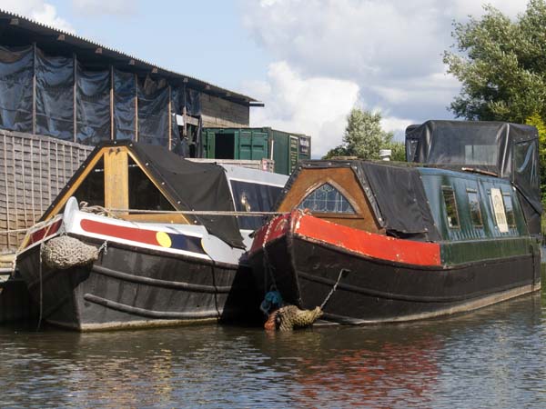 Narrow Boats,Marina,Devizes,Kennet and Avon,Canal