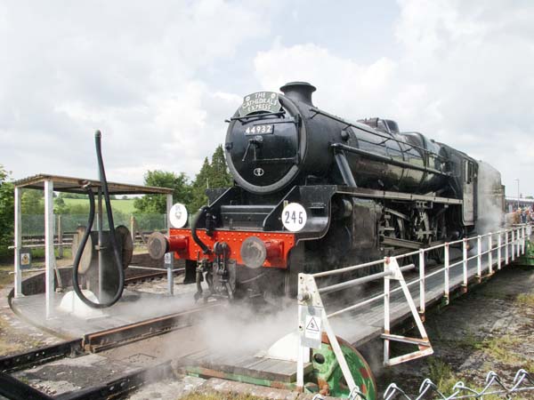 44932,Black Five,Cathedrals Express,Yeovil Railway Centre,Steam Engine,Locomotive,Turntable,Heritage