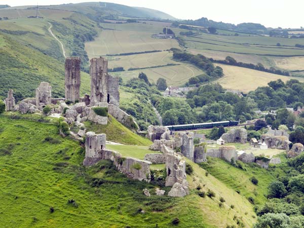 GWR 6695,Swanage Railway,Corfe Castle,Steam Engine,Heritage Railway