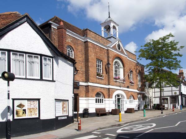 Town Hall,Whitchurch,Building