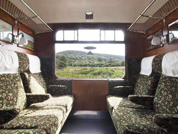First Class Compartment,Bulleid Coach,Swanage Railway,Heritage,Seats