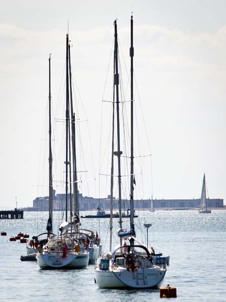 Hurst Castle,Fort Victoria,Yachts,Sea