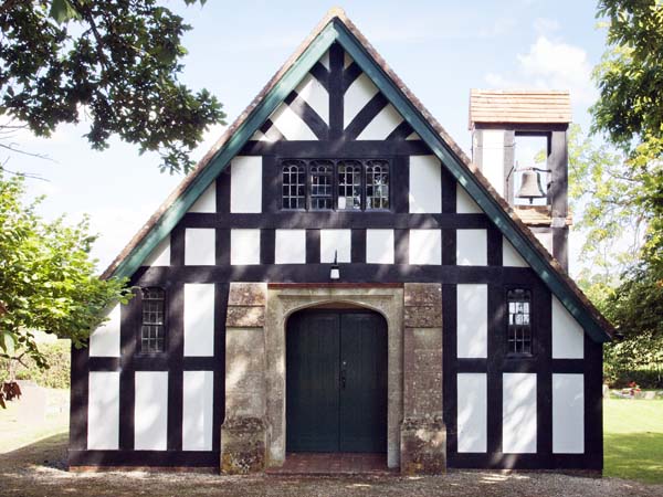 King's Stag,Memorial Chapel