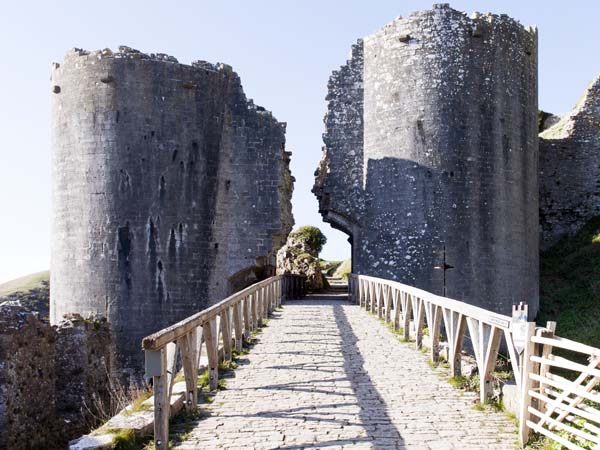 Corfe Castle,South West Gatehouse,Ruin,National Trust