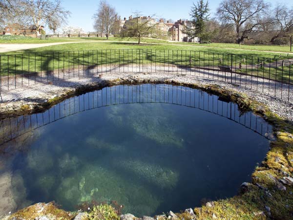 Spring,Mottisfont