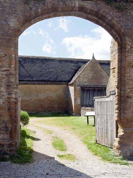 Gateway,Stoke-sub-Hamdon Priory,Tithe Barn,National Trust
