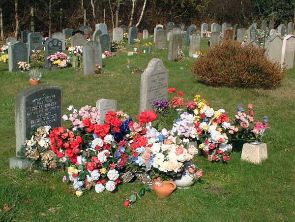 Cemetry,Churchyard,All Saint's,All Saints Church,Bransgore,Thorney Hill