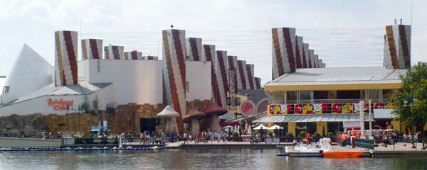 Disney Village,Disneyland Paris