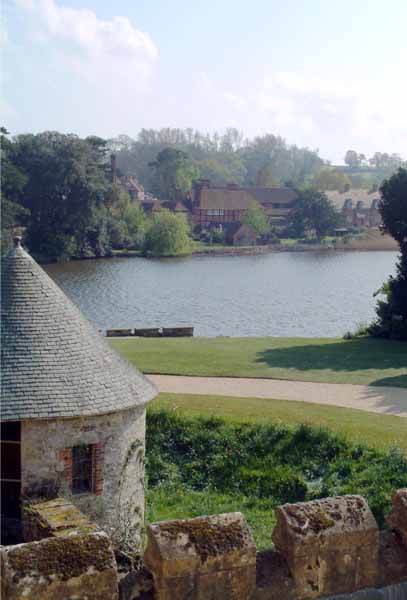 Beaulieu,Houses