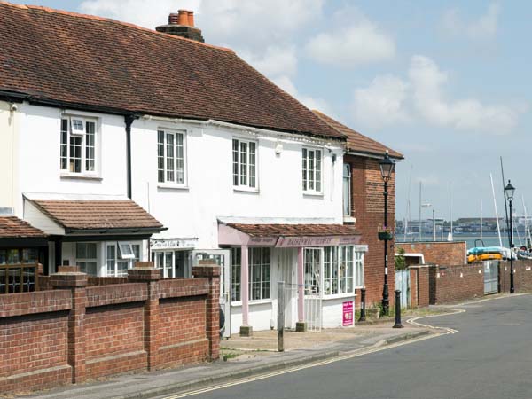 Daisymac,Hardway,Gosport,Priory Road