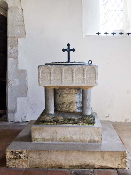 Font,Church of St Peter ad Vincula,Colemore