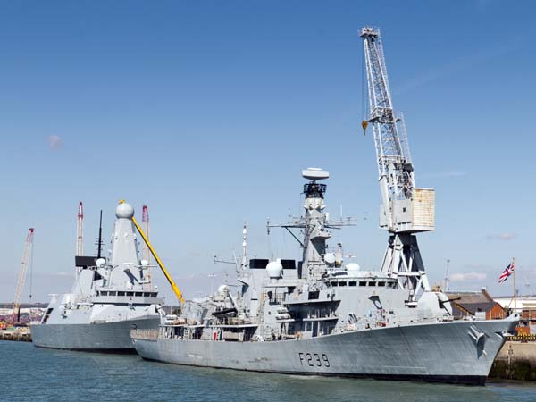 D34,HMS Diamond,F239,HMS Richmond,Portsmouth Naval Dockyard