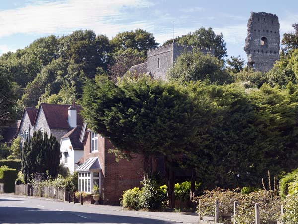 Bramber Castle,St Nicholas Church,Houses