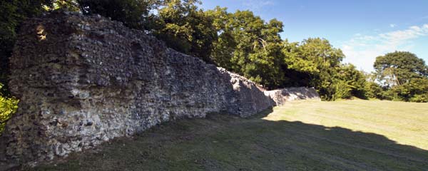 Curtain Wall,Bramber Castle,Ruin,English Heritage