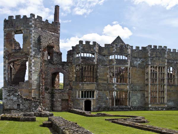 Great Hall,Cowdray Castle,Midhurst