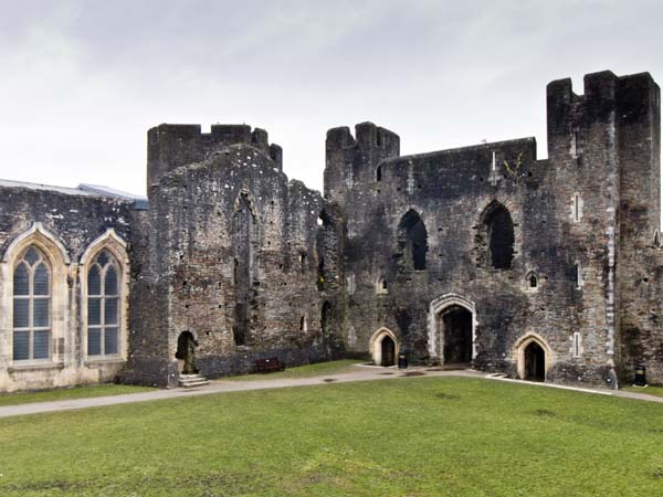 Inner Courtyard,Caerphilly Castle