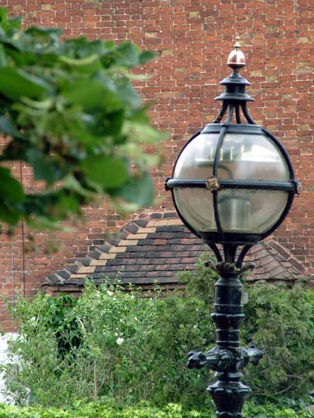 Stratford-on-Avon,Streetlight,Street Light,Lamp Standard