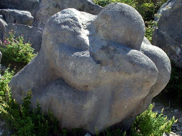 Portland,Tout Quarry,Sculpture Park,Crouching Figure