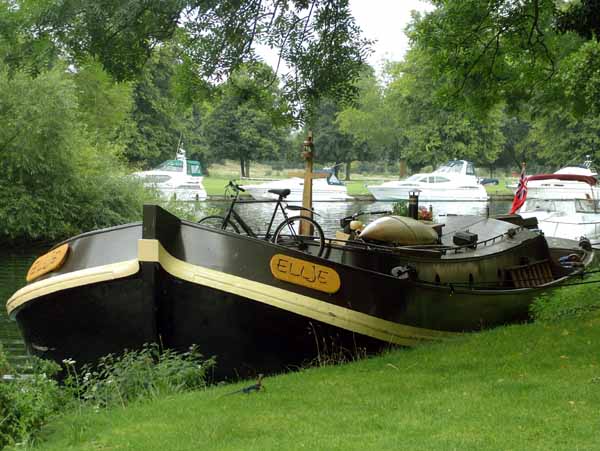 Hurley,River Thames,Barge,Boat,Ellje