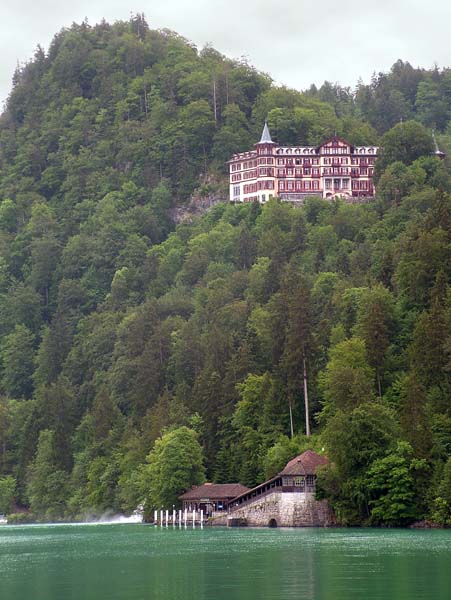 Lake Brienz,Brienzersee,Hotel,Grandhotel Giessbach