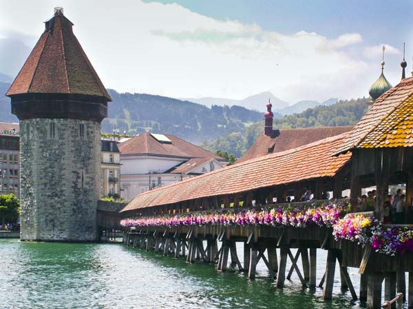 Luzern,Lucerne,Covered Bridge,Kapellbruecke,Kapellbrücke,Water Tower,Wasserturm
