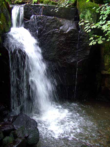 Lumsdale Valley,Waterfall