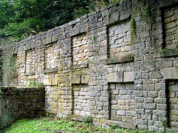 Lumsdale Valley,Building