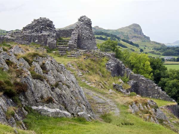 Middle Tower,Castell y Bere,Llanfihangel y Pennant,Castle